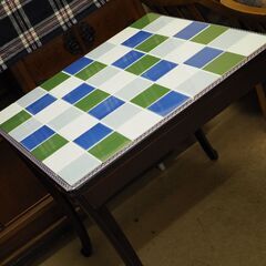 猫脚　アンティーク調　木製無垢　ダイニングテーブル　タイルトップ天板(お手製)　配達設置対応の画像