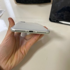 最終価格携帯電話8pの画像