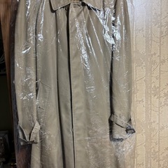 成立【無料】バーバリー　メンズトレンチコートの画像