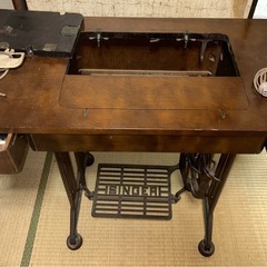 ★ 狭山 ★ 昭和レトロ ★ シンガー ミシン台 ★ 付属品あり ★の画像