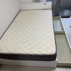 【決まりました】マットレス&ベッドフレーム（セミダブル）の画像