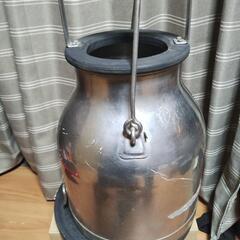 ステンレス製のミルク缶搾乳缶②の画像