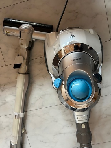 シャープサイクロン掃除機ECーVX200ゴミ捨て楽々