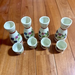 花柄酒器セット　お猪口、徳利