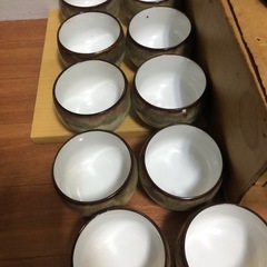 GYP0305 茶櫃（箱付き）湯呑み　10客　急須　まとめ売りの画像