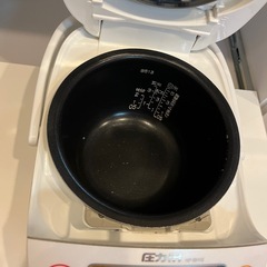 ZOUJIRUSHI　5合圧力IH炊飯ジャー　NP-BH10型　2019年製 ZOUJIRUSHI5合圧力IH炊飯ジャー家電NP-BH10型2019年製 (D) 枚方