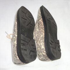 Dodes  DEDESKENブランド  新品 未使用 オシャレなプリント柄のメンズカジュアルシューズ の画像