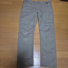 スリムジーンズ