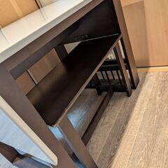 白いダイニングテーブル(2人～4人)の画像