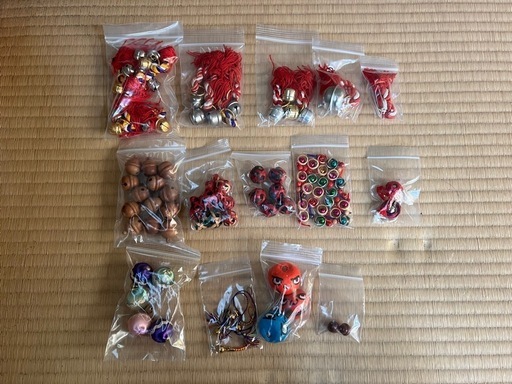 【GO-569】鈴 すず スズ ハンドメイド アクセサリー ストラップ 約80個
