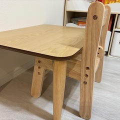 キッズテーブル　折りたたみ
の画像