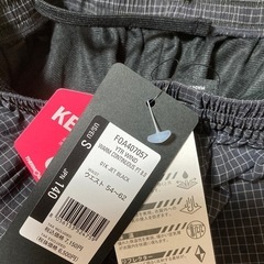 新品タグ付✨キッズ140サイズ✨定価7,150円✨オークリー✨ボトムス✨長ズボン✨子供服の画像