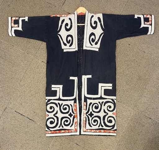 アイヌ柄羽織り