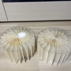 アイボリー色　台座スタンド
