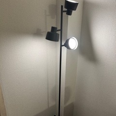 スタンド照明、調光式鏡、移動式ボックス
