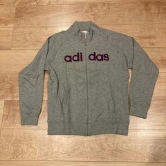 adidas スウェット上　レディース
