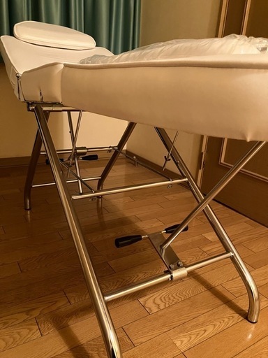 エステ用折りたたみベッド