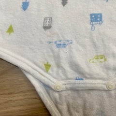 長袖ボディスーツ　ロンパース　4枚セット 80cmの画像