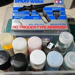 ［未使用品］エアブラシハンドピース+塗料+おまけ