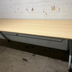 オフィステーブル2つ