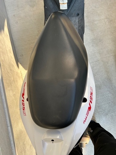 バイク v125s