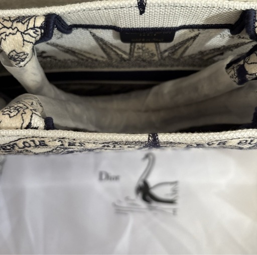 k860r111 英国アンティーク 革張り天板のセンターテーブル 重厚な