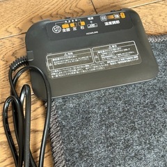 コイズミ　ホットカーペット2畳相当