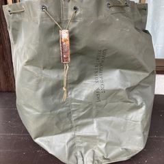 米軍　防水円筒形収納袋(引き紐付き)