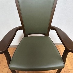 セール中‼️ダイニングテーブルと椅子のセットの画像