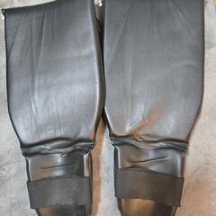 キックボクシング等格闘技用レガースLの画像