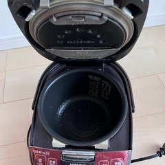 炊飯器の画像