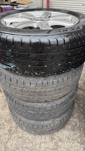 215／60r17