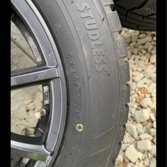 スタッドレスタイヤ4本 90系VOXY トーヨータイヤ　205/60/R16  1シーズン使用品
の画像