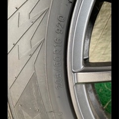 スタッドレスタイヤ4本 90系VOXY トーヨータイヤ　205/60/R16  1シーズン使用品
の画像