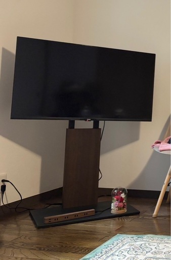 チューナーレステレビ　40インチ　テレビスタンド　壁寄せテレビ台付