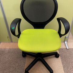 デスクチェア・イス　ひじ掛け　リフト機能あり　グリーン　＜６＞