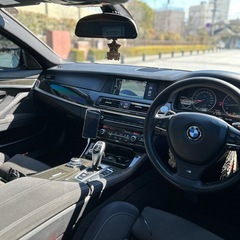 BMW F10 5シリーズ 523i Mスポーツ | 車検ありの画像