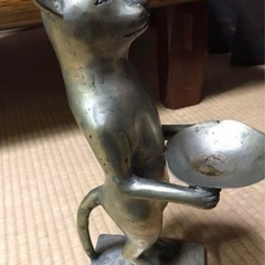 猫 オブジェ 置物の画像