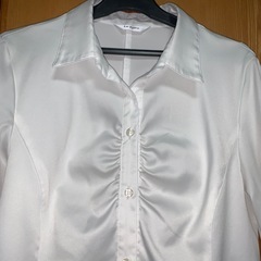 レディース・ブラウス・シャツ　
サイズ１３号  ギズ難あり　2枚セットの画像