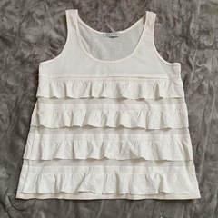 【決まりました】フリルタンクトップ