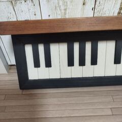 ピアノ鍵盤型☆壁掛けシェルフ　の画像