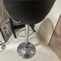 椅子　カウンターチェアー　高さ変えれますの画像