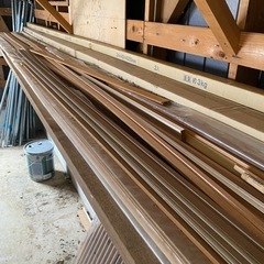 まとめ　建築資材　化粧材　
沢山　ルーフィング　巾木　