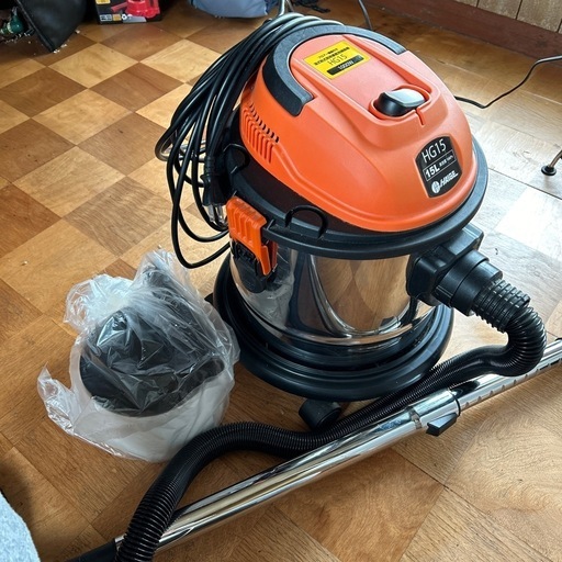 業務用掃除機 乾湿両用 1000w 15L ブロアー機能付／HG15