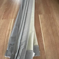 遮光1級・遮熱・遮音 カーテン(ニトリのディナ グレー 100X178X2)の画像