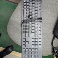 パソコン本体2台　Mac1台+Windows1台