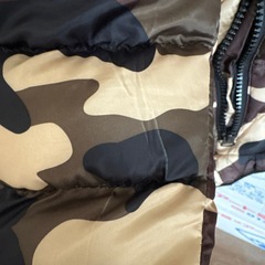 カモフラ　ダウンの画像