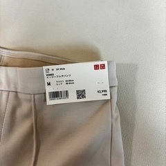 新品UNIQLO イージーフレアパンツ　Mサイズの画像