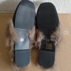 ペタンコ☆ファーサンダルの画像