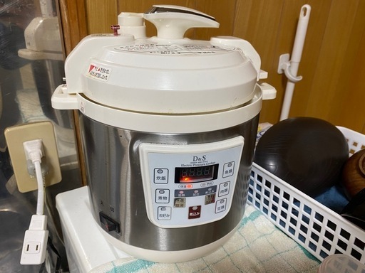 電気圧力鍋　炊飯器
